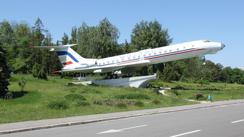 lidmašīna Tu-134