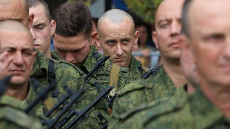Agresorvalsts Krievijas okupantu armijā iesauktie nelikumīgi anektētās Krimas iedzīvotāji Sevastopolē