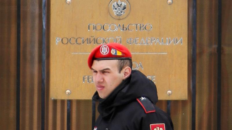 Policists sargā Krievijas vēstniecības Kišiņevā