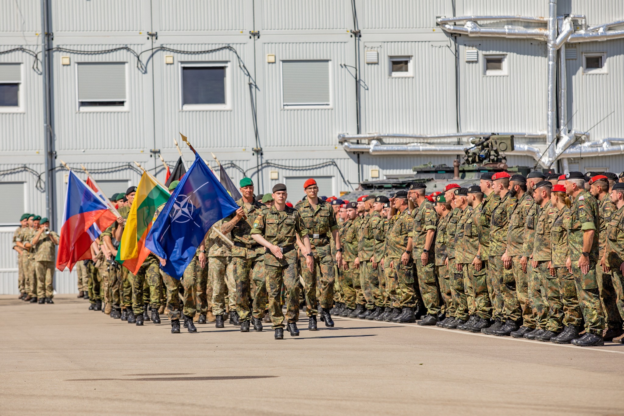 Quali sono gli obiettivi e le opportunità della Lituania in vista del prossimo vertice NATO di Vilnius di questa estate?