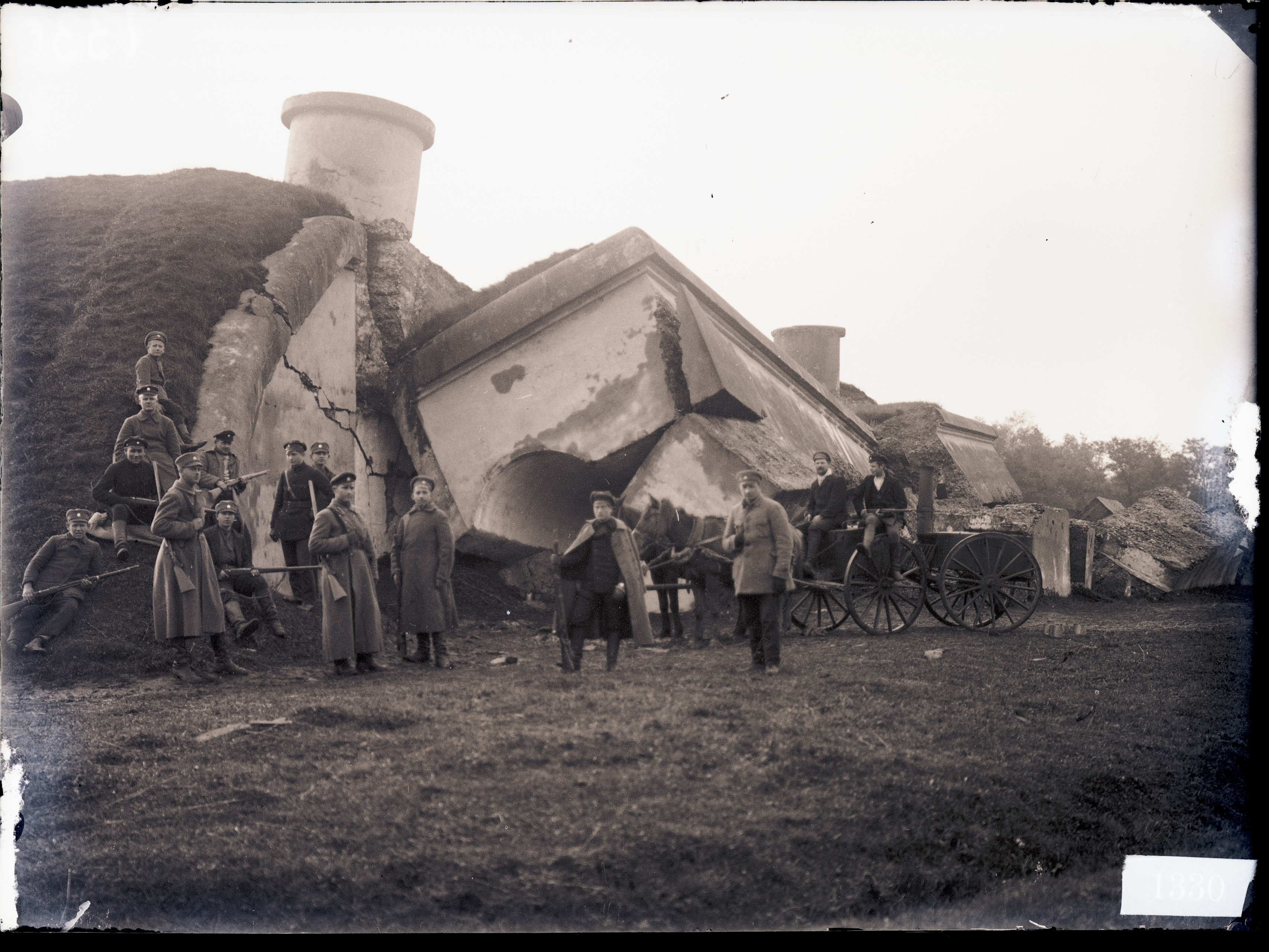 Liepājas garnizona karavīri Kara ostas fortos 1919. gada rudenī