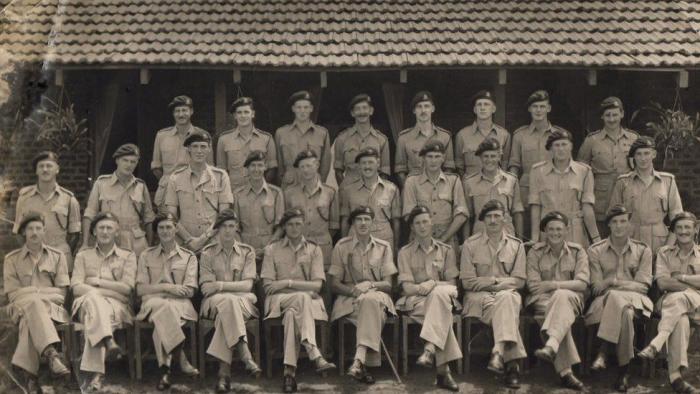 Tomass mūras ar dienesta biedriem Otrā pasaules kara laikā