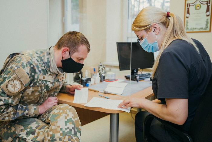 karavīru vakcinācija