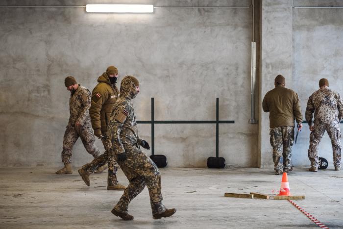 Instruktoru kursa kandidātu atlases process NBS Cēsu instruktoru skolā/srž. Ēriks Kukutis/ Aizsardzības ministrija 