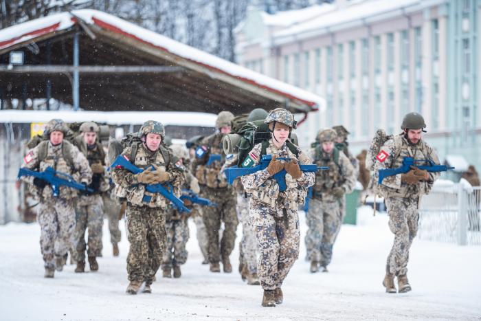 Instruktoru kursa kandidātu atlases process NBS Cēsu instruktoru skolā/srž. Ēriks Kukutis/ Aizsardzības ministrija