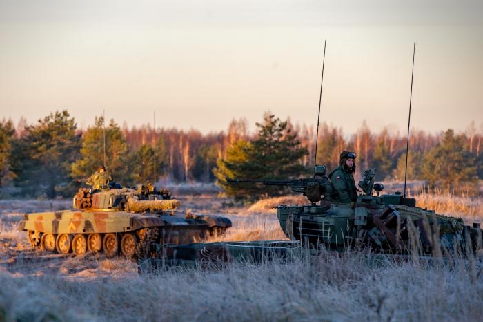 Foto: NATO paplašinātās klātbūtnes kaujas grupa Latvijā 