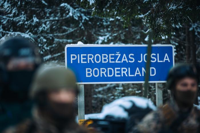 Foto: Zemessargi sniedz atbalstu Valsts robežsardzei uz robežas ar Baltkrieviju/ srž. Edgars Grundšteins/ Zemessardze