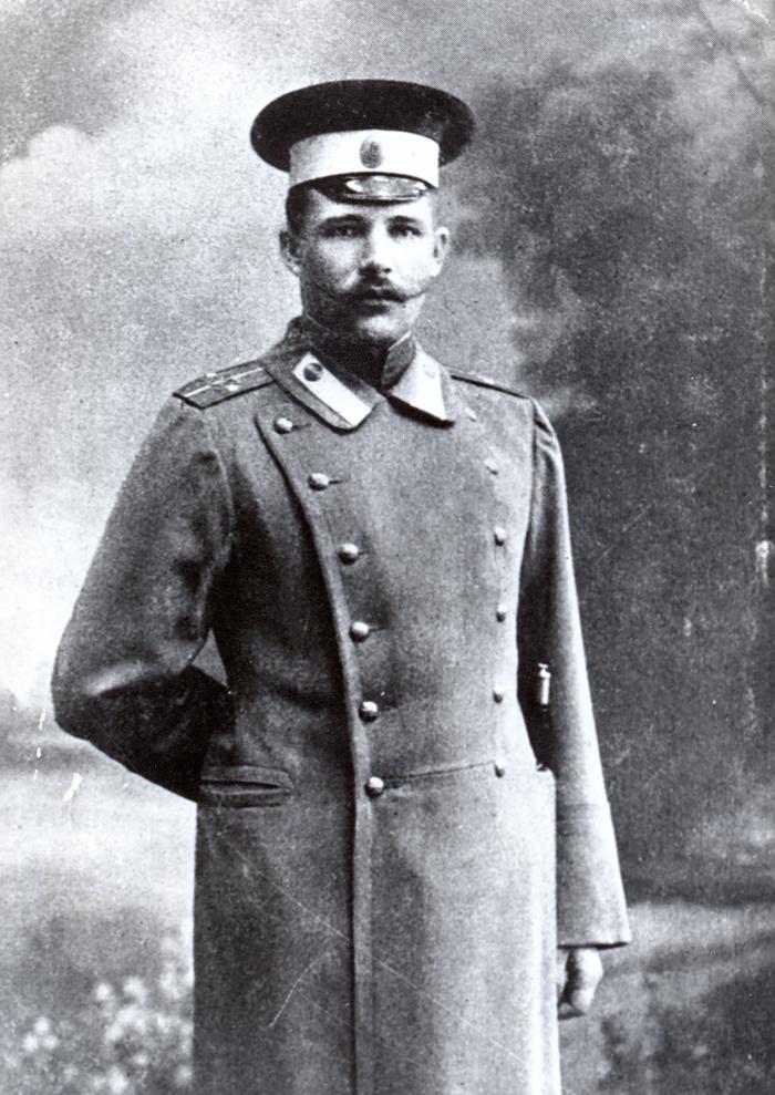 Podporučiks Oskars Kalpaks ap 1910. gadu.