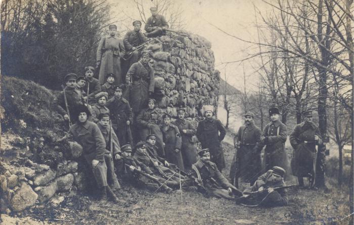 1. latviešu atsevišķā bataljona karavīri 1919. gadā Kandavā. 
