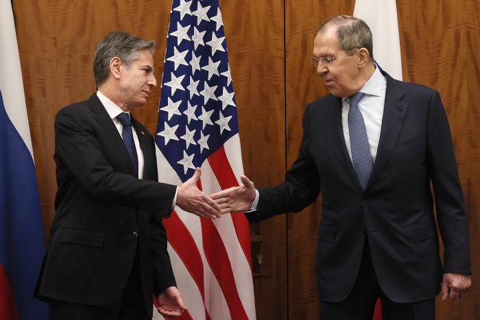 ASV valsts sekretārs Entonijs Blinkens Ženēvā tiekas ar Krievijas ārlietu ministru Sergeju Lavrovu