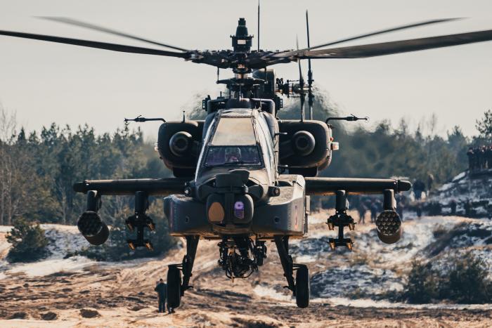 ASV kaujas helikopters "Apache"