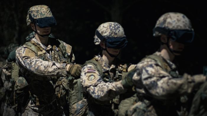 Foto: "Baltā nakts" Nacionālajā aizsardzības akadēmijā/ seržants Ēriks Kukutis/ Aizsardzības ministrija