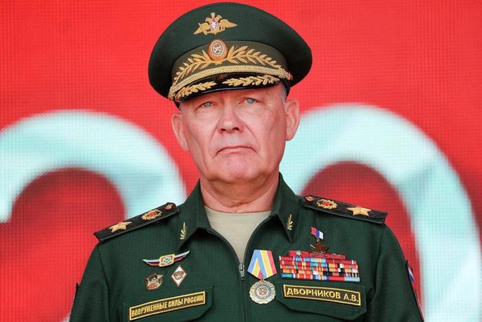 Krievijas armijas ģenerālis Aleksandrs Vladimirovičs Dvorņikovs, Dienvidu militārā apgabala komandieris 