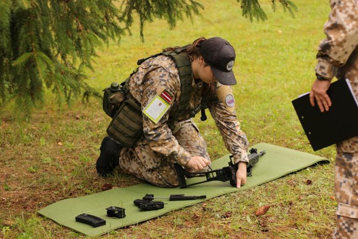 Valsts aizsardzības mācības nometne Alūksnē