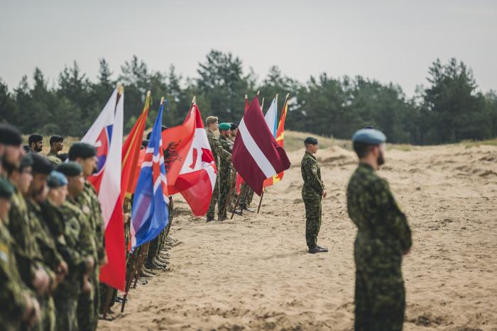 Kanādas pavēlniecības Latvijā komandiera maiņa.