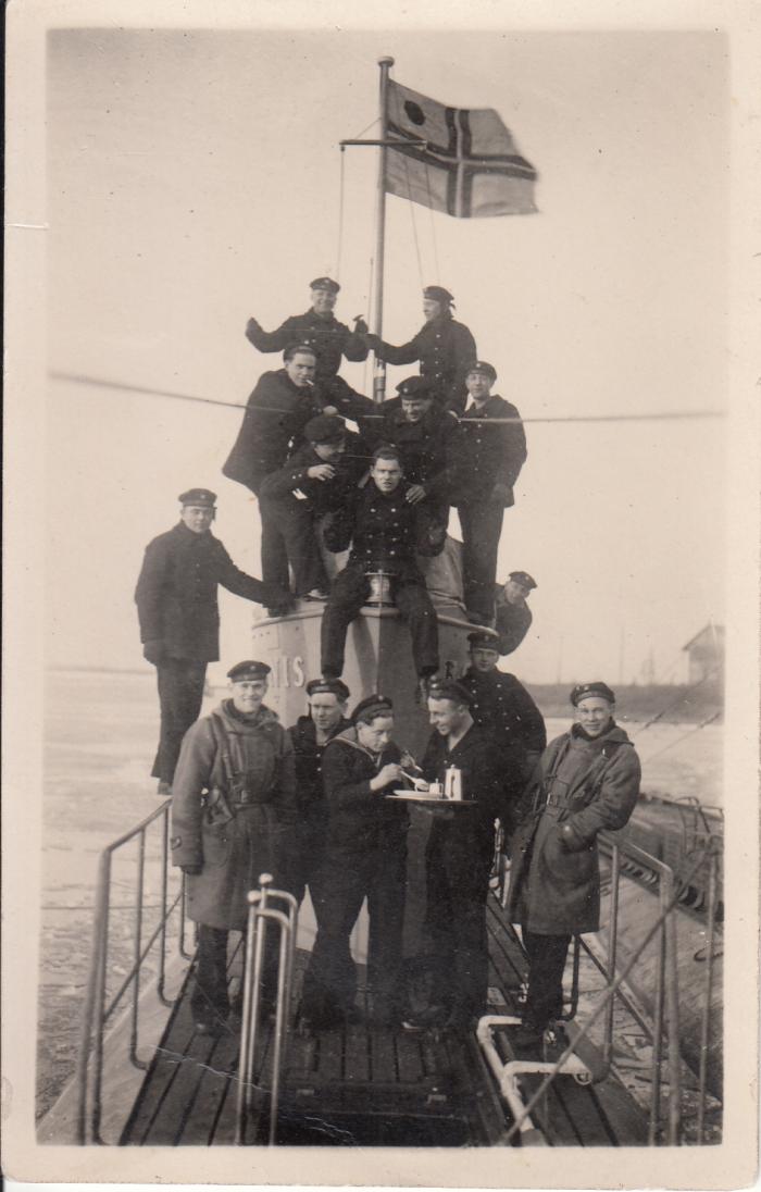 Zemūdenes "Ronis" apkalpe