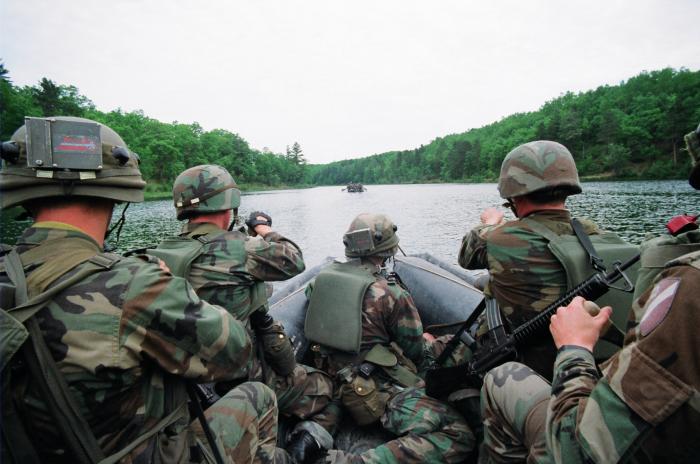Zemessargi piedalās Mičiganas Nacionālās Gvardes rīkotajās mācībās “GuardEx”, 1997. gads