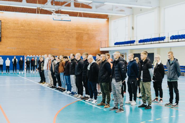 Rīga, Latvija. Rekrutēšanas un atlases centrā jauniesaucamie, kuri sekmīgi pabeidza atlasi, sāk dienestu bruņotajos spēkos.