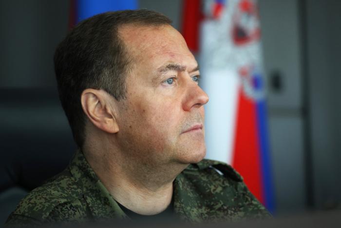 Krievijas Drošības padomes vadītāja vietnieks Dmitrijs Medvedevs