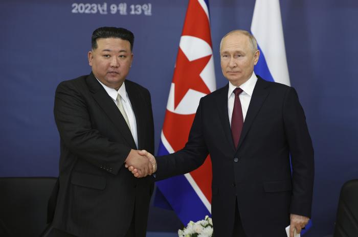Ziemeļkorejas un Krievijas diktatoru tikšanās