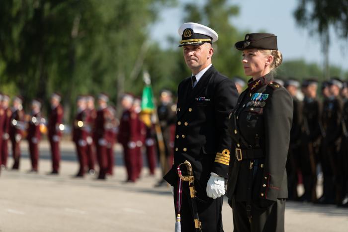 NBS Štāba bataljona komandiera maiņas ceremonija. Jūras kapteini Seldzi Grasmani komandiera amatā nomaina pulkvežleitnante Antoņina Bļodone 21.06.2023.