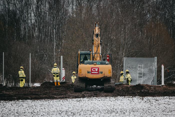 VNĪ un NBS uzsāk darbu pie žoga izbūves uz Latvijas - Krievijas robežas