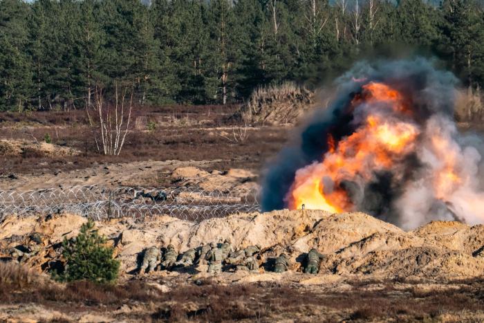 Foto: NATO Daudznacionālās brigādes Latvijā militārās mācības "Verboom" / Master Corporal Simon Arcand /  NATO Multinational Brigade Latvia Imagery Technician.
