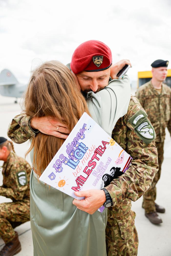 Karavīru sagaidīšana no misijas Kosovā