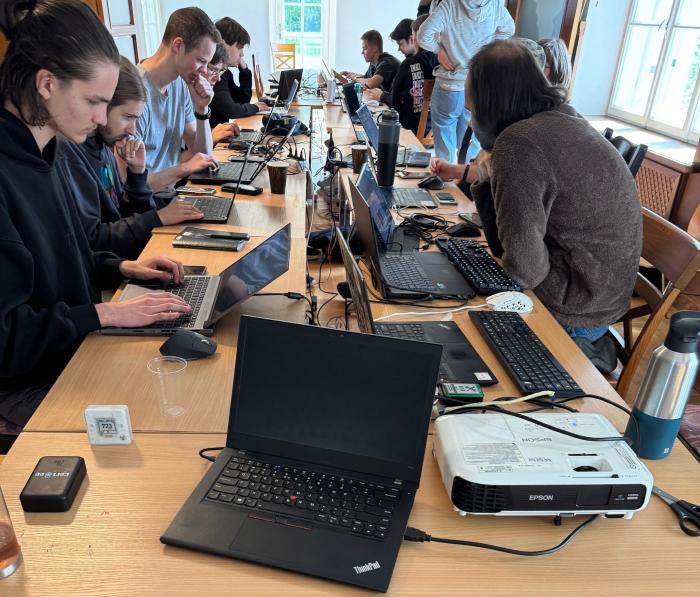 Nacionālā kiberdrošības izaicinājuma laureātu nometne ​