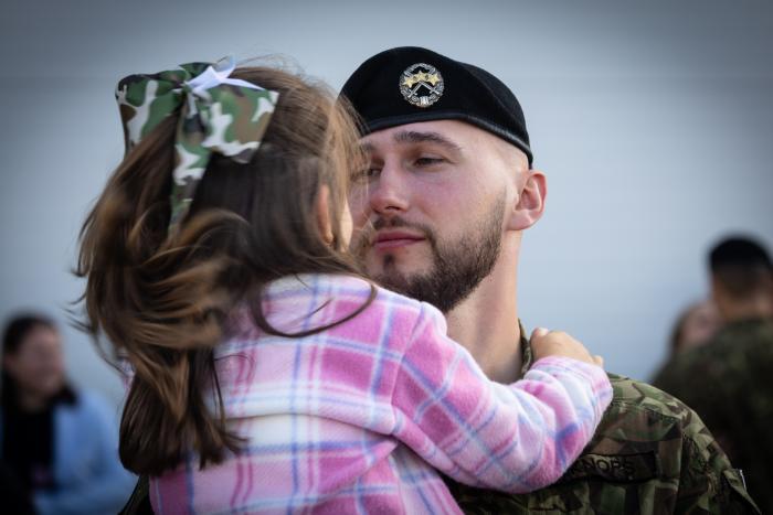 Latvijā sagaida karavīrus un zemessargus no ANO operācijas Libānā