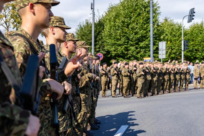 Karavīri dod zvērestu