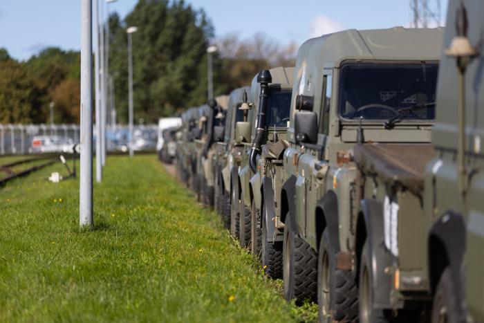 Sabiedroto bruņutehnika