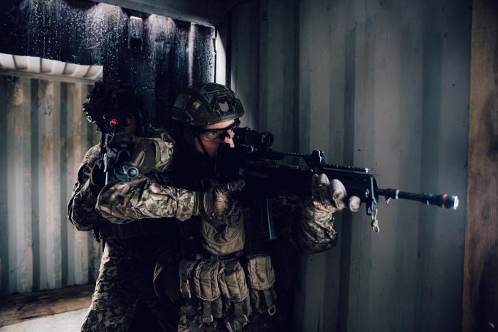 Foto: Sauszemes spēku Mehanizētās kājnieku brigādes karavīri piedalās grupas komandieru apmācību kursā / Armīns Janiks / Aizsardzības ministrija