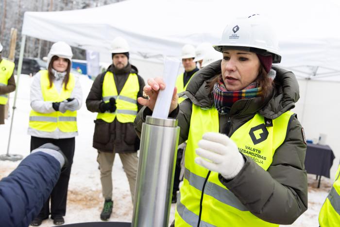 VAK vadītāja ievieto puvlikācijas par VAK kapsulā