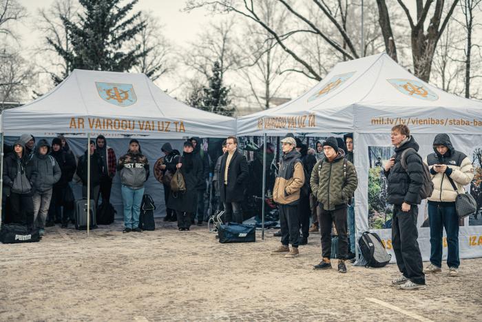 VAD karavīri ierodas