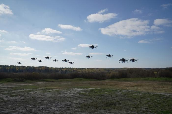 Dronu masveida uzbrukums