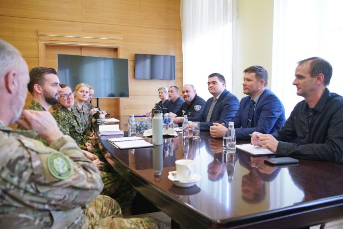 Karavīru tikšanās ar Rīgas Domes pārstāvjiem.