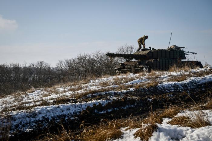 Ukrainas karavīri tanku apmācībā