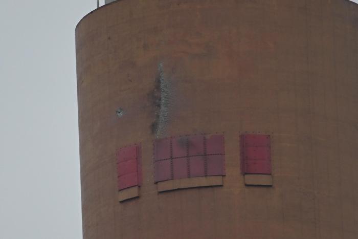 Drona trieciena vieta Igaunijas Auveres pilsētas termoelektrostacijas skurstenī