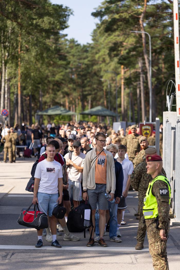 VAD karavīru uzņemšana Ādažu militārajā bāzē / Gatis Dieziņš / Aizsardzības ministrija