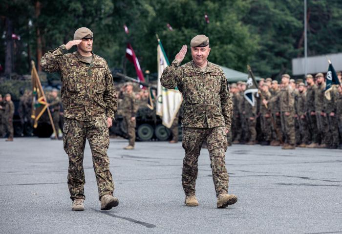 Sauszemes spēku Mehanizēto kājnieku brigādes 20 gadu jubilejas pasākums / kaprālis K.Lejnieks