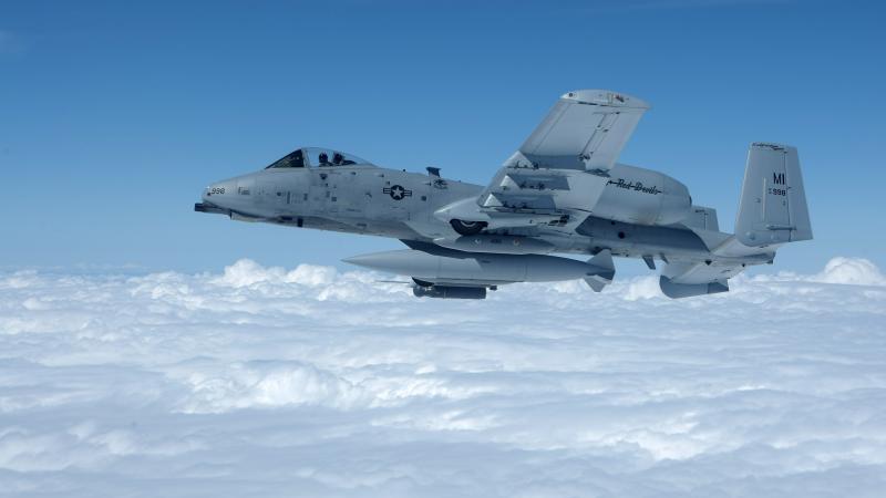ASV Gaisa spēku lidmašīna A-10 "Warthog"
