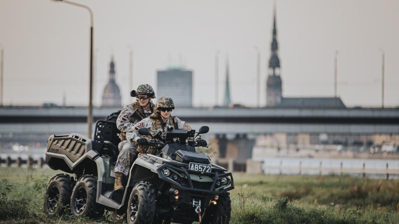 Foto: Militāro mācību ciklā “Namejs 2020” Zemessardzes 1. Rīgas brigādes mācības “Zobens 2020” 