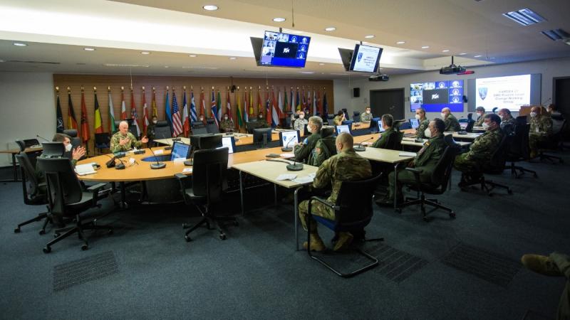 NATO Ballistisko raķešu aizsardzības plānotāji Eiropas pretgaisa un pretraķešu aizsardzības mācību laikā