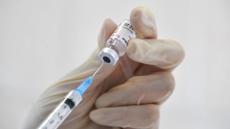 Krievijā ražotā vakcīna "Sputnik V"