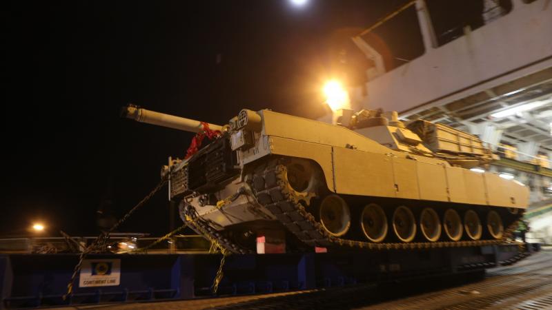 ASV tanku izkraušana Rīgas ostā