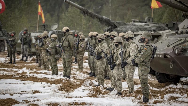 NATO paplašinātās kaujas grupas Latvijā vadības maiņas ceremonija