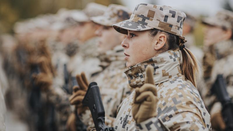 Karavīra zvēresta došana Alūksne kājnieku skolā