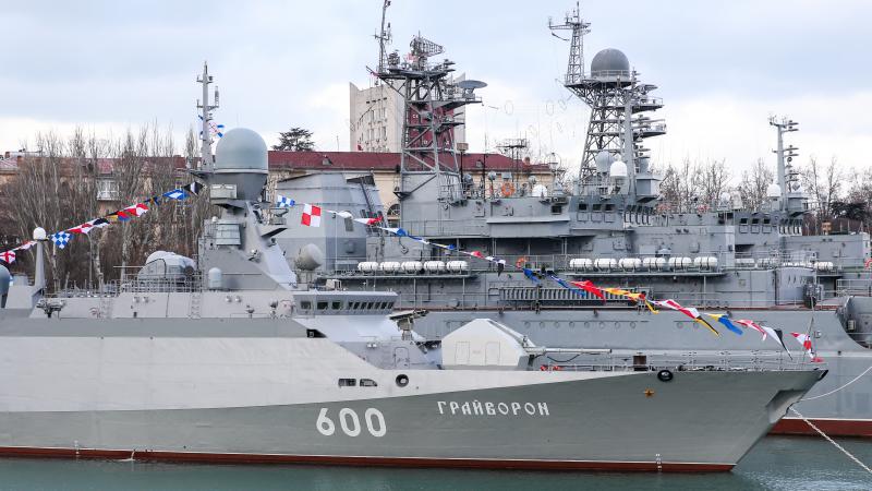 Krievijas Melnās jūras flotes karakuģis "Graivoron"