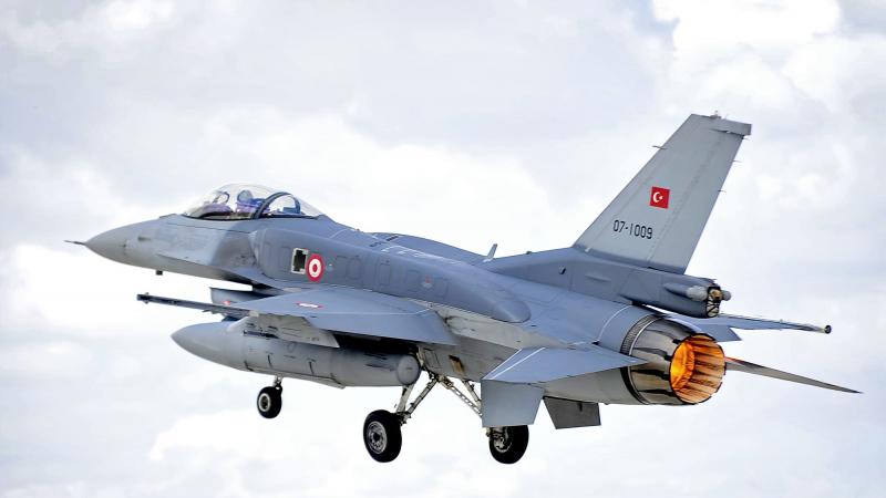 Turcijas iznīcinātājs F-16S